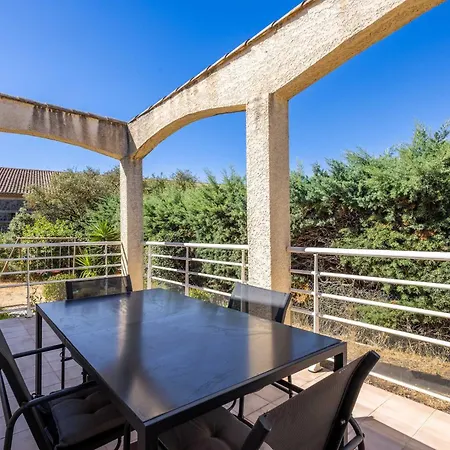 Vila Isis Pool & Elegance