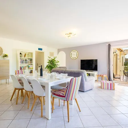Isis Pool & Elegance Vila Portiragnes